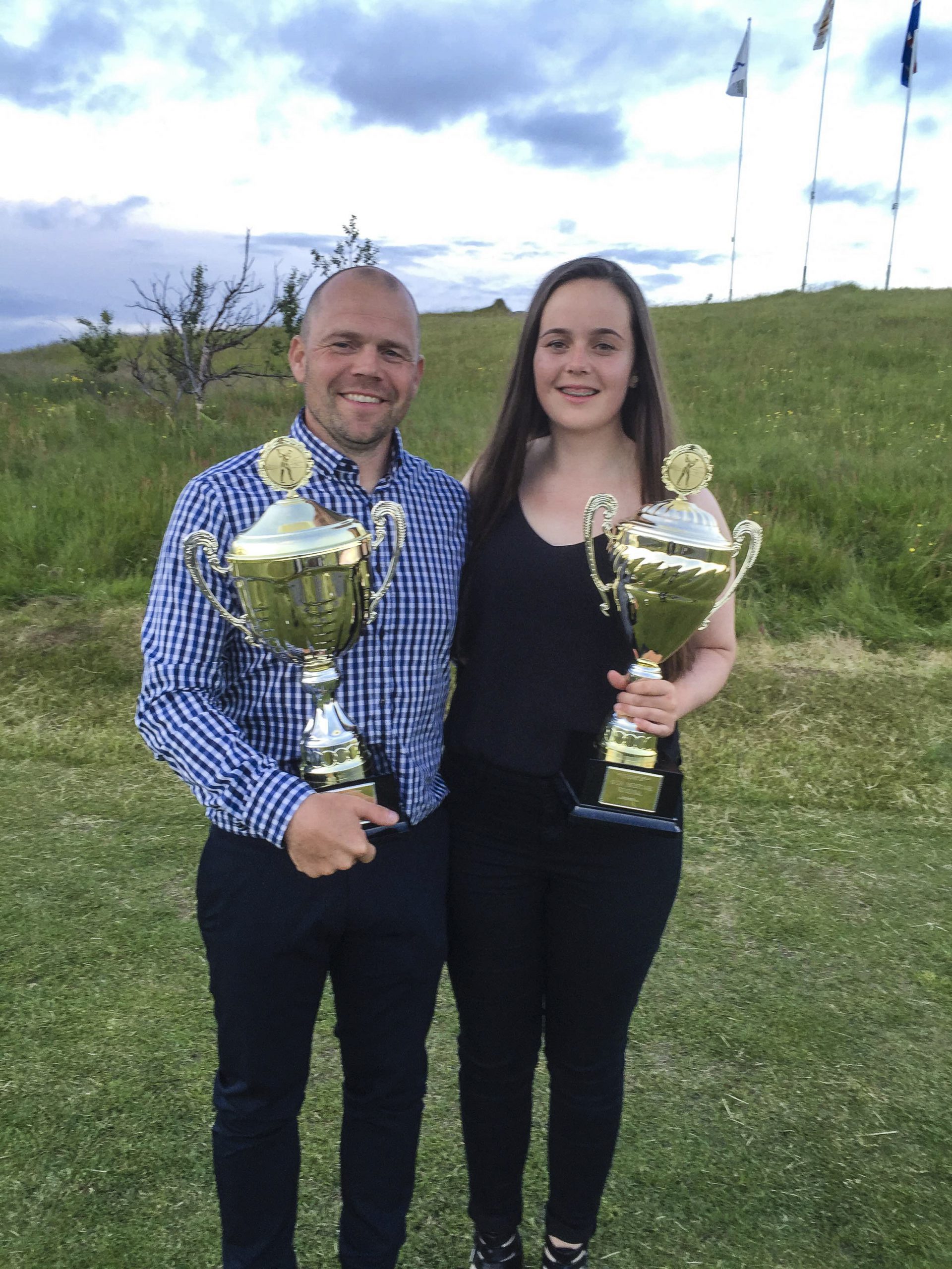 Feðgin klúbbmeistarar GOS 2016, Hlynur Geir Hjartarson og Heiðrún Anna Hlynsdóttir.