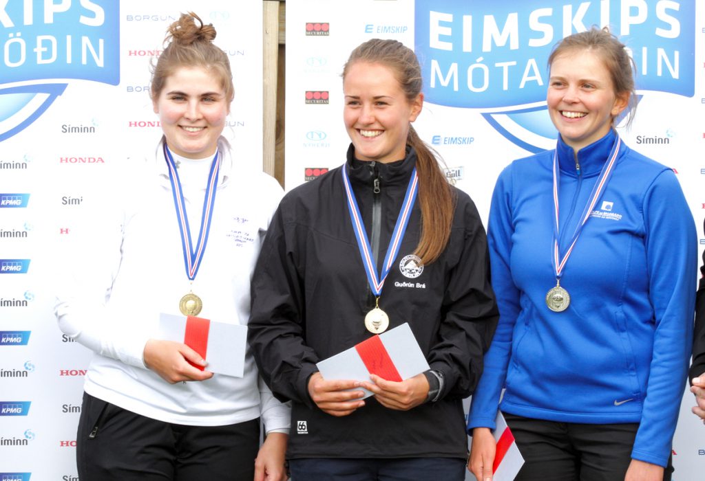 Helga Kristín Einarsdóttir, GK, Guðrún Brá Björgvinsdóttir og Heiða Guðnadóttir, GM. Mynd/seth@golf.is