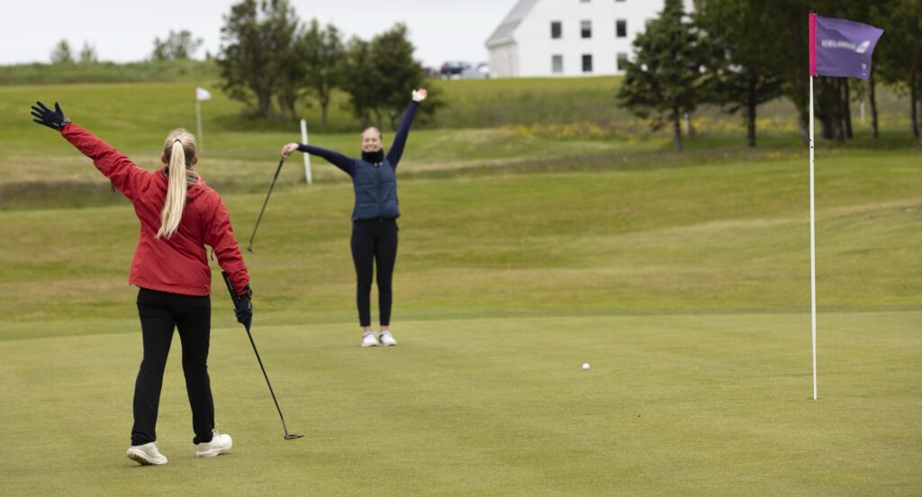 krakkar-spila-golf